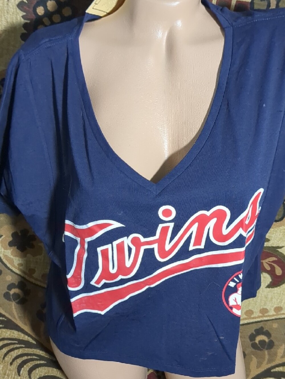 PINK Victoria's Secret baseball Navy Tee Red 'LOVE PINK' Graphic - Picture 2 of 8